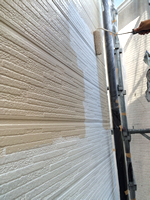 外壁塗装(中塗り)1